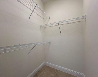 11948 Sw Crestwood Circle - Photo Thumbnail 33
