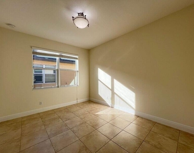 11948 Sw Crestwood Circle - Photo Thumbnail 27