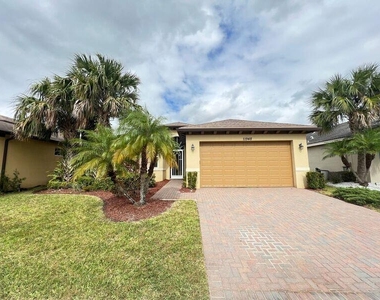 11948 Sw Crestwood Circle - Photo Thumbnail 1