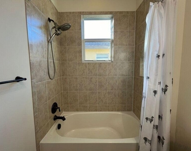 11948 Sw Crestwood Circle - Photo Thumbnail 40
