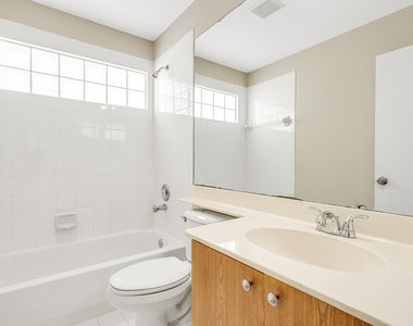 7787 Springfield Lake Drive - Photo Thumbnail 10