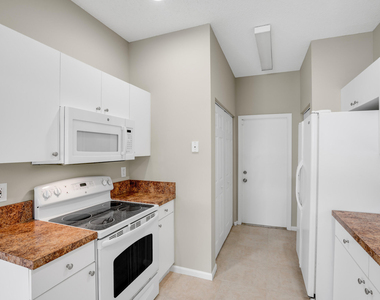 7787 Springfield Lake Drive - Photo Thumbnail 22