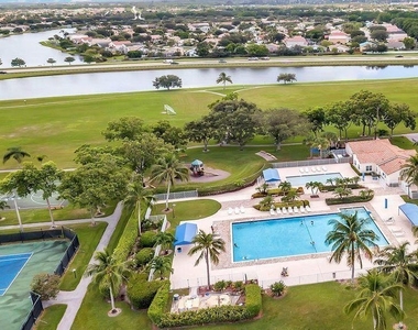 7787 Springfield Lake Drive - Photo Thumbnail 4