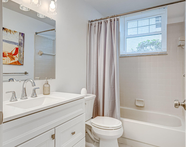 207 Mainsail Circle - Photo Thumbnail 32