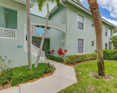 207 Mainsail Circle - Photo Thumbnail 4