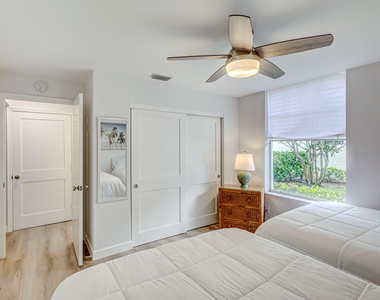 207 Mainsail Circle - Photo Thumbnail 31