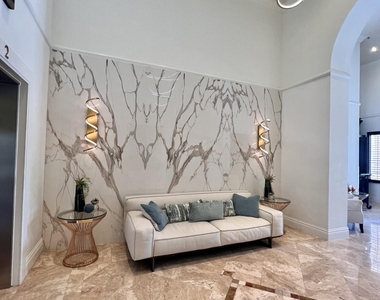 651 Okeechobee Boulevard - Photo Thumbnail 9