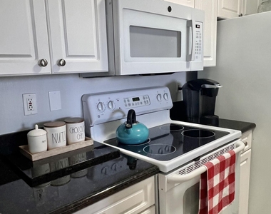 651 Okeechobee Boulevard - Photo Thumbnail 16