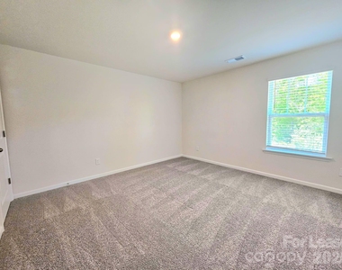 3854 Rosewood Drive - Photo Thumbnail 10