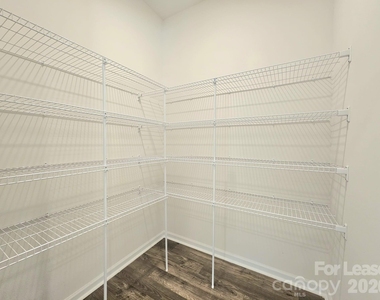 3854 Rosewood Drive - Photo Thumbnail 5