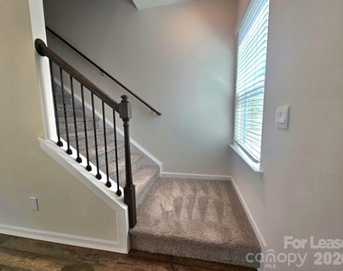 3854 Rosewood Drive - Photo Thumbnail 8