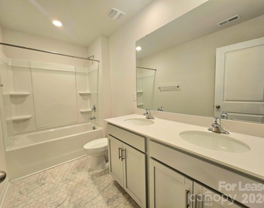 3854 Rosewood Drive - Photo Thumbnail 13
