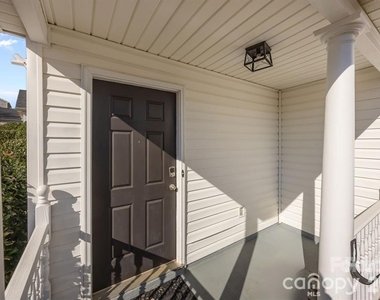 3043 Talledaga Lane Sw - Photo Thumbnail 2