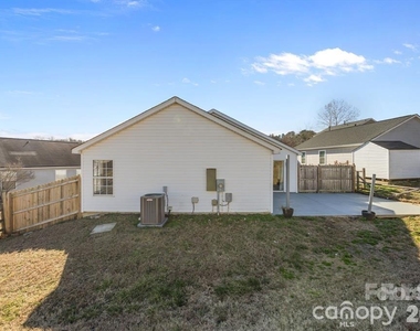 3043 Talledaga Lane Sw - Photo Thumbnail 23