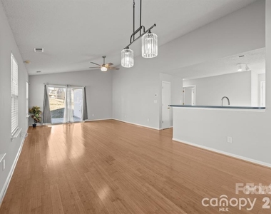 3043 Talledaga Lane Sw - Photo Thumbnail 3