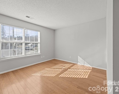 3043 Talledaga Lane Sw - Photo Thumbnail 10