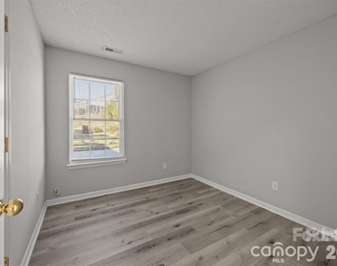 3043 Talledaga Lane Sw - Photo Thumbnail 16
