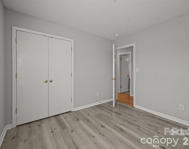 3043 Talledaga Lane Sw - Photo Thumbnail 18