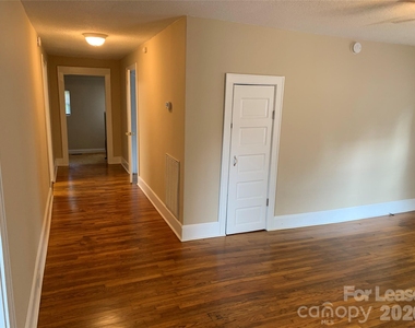208 Parker Avenue - Photo Thumbnail 2