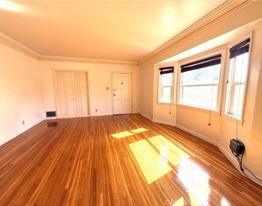 1148 S 2nd St Street - Photo Thumbnail 2