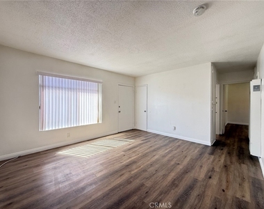 5152 San Bernardino - Photo Thumbnail 4