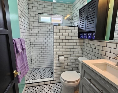4506 W 170th - Photo Thumbnail 12