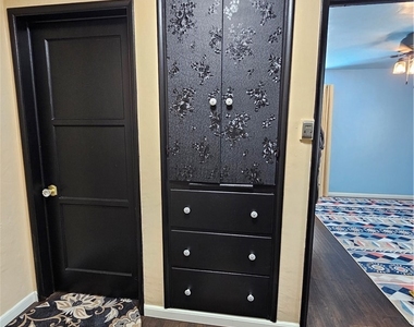 4506 W 170th - Photo Thumbnail 8