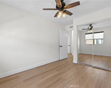 18417 Collins Street - Photo Thumbnail 38