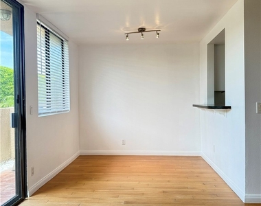 7826 Topanga Canyon - Photo Thumbnail 5