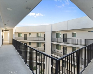 8750 Sepulveda Boulevard - Photo Thumbnail 4