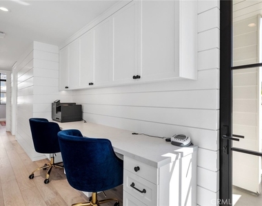 2428 The Strand - Photo Thumbnail 49