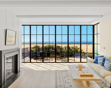 2428 The Strand - Photo Thumbnail 14