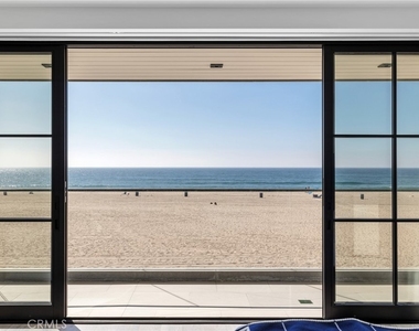 2428 The Strand - Photo Thumbnail 37