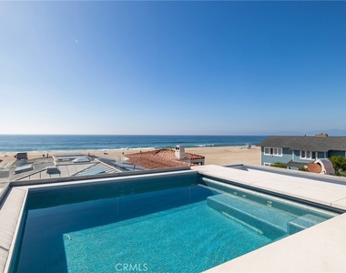 2428 The Strand - Photo Thumbnail 5