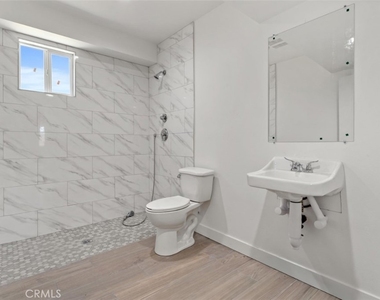 709 W 80th - Photo Thumbnail 21