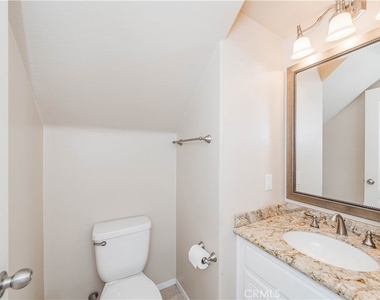 54 Melrose - Photo Thumbnail 15