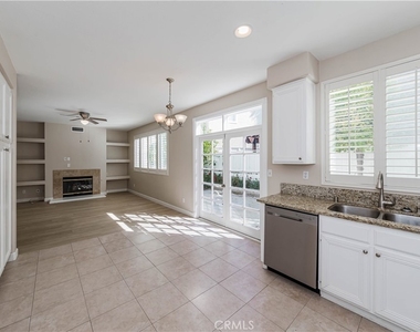 54 Melrose - Photo Thumbnail 8