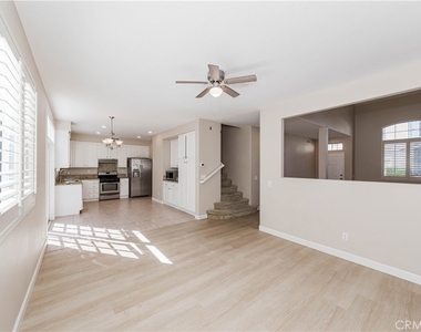 54 Melrose - Photo Thumbnail 6
