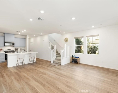 3906 E Coronado Privado - Photo Thumbnail 8