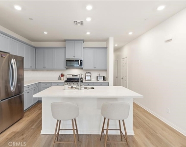 3906 E Coronado Privado - Photo Thumbnail 10