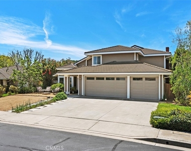 25732 Weston Drive - Photo Thumbnail 2