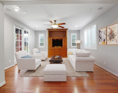 1 Bower Lane - Photo Thumbnail 7