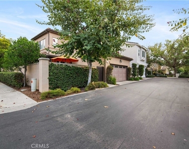 1 Bower Lane - Photo Thumbnail 38