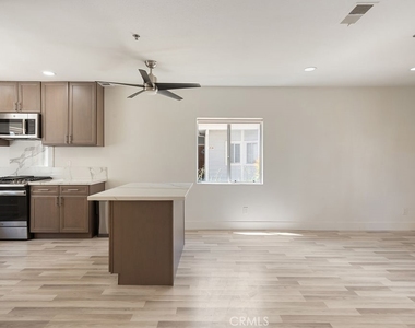 260 Victoria Street - Photo Thumbnail 17