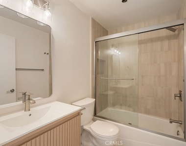 260 Victoria Street - Photo Thumbnail 20