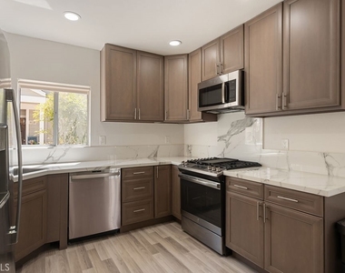 260 Victoria Street - Photo Thumbnail 11