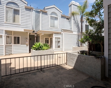 260 Victoria Street - Photo Thumbnail 29