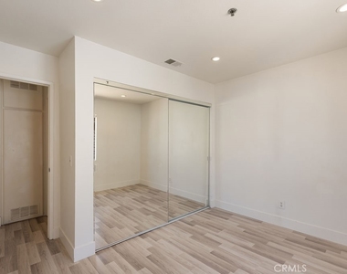 260 Victoria Street - Photo Thumbnail 19