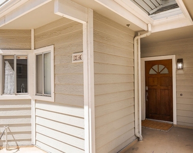 260 Victoria Street - Photo Thumbnail 3