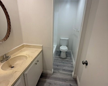8228 Beech - Photo Thumbnail 5